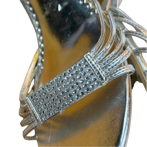 Lava Silver Sandals with Rhinestones Size 11 Silver Strappy Heels w/ Ankle Strap - Picture 11 of 12